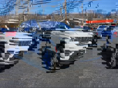 New 2025 Jeep Grand Cherokee Laredo X w/ Luxury Tech Group I