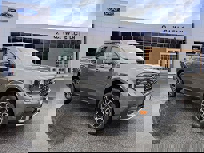 New 2025 Ford Maverick Lariat w/ 4K Tow Package