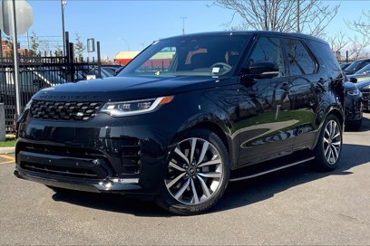 New 2025 Land Rover Discovery Dynamic SE