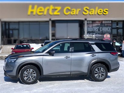 Used 2024 Nissan Pathfinder SV