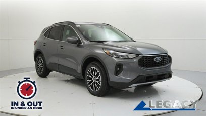 New 2025 Ford Escape SE