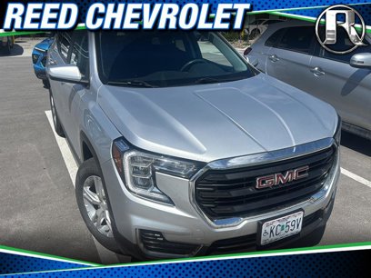 Used 2022 GMC Terrain SLE w/ Driver Convenience Package