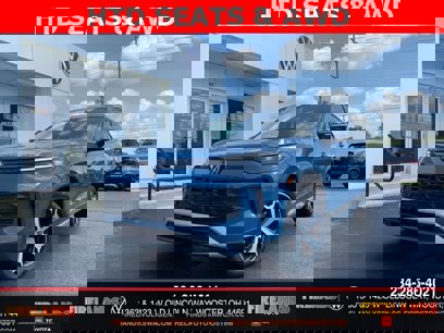 New 2025 Volkswagen Tiguan SE