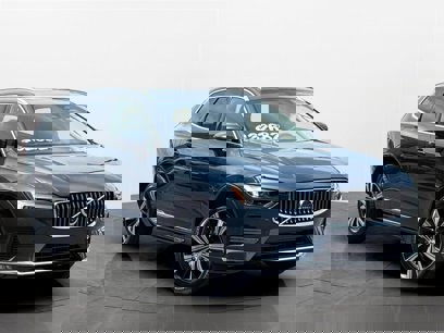 Certified 2023 Volvo XC60 B5 Plus w/ Protection Package Premier