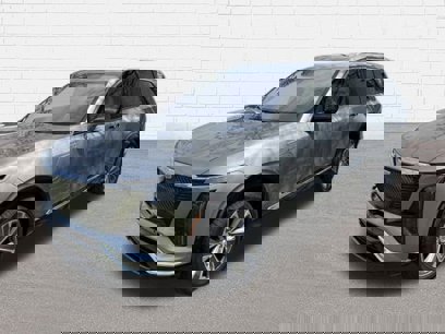 New 2026 Cadillac Vistiq Luxury w/ LPO, Floor Liner Package