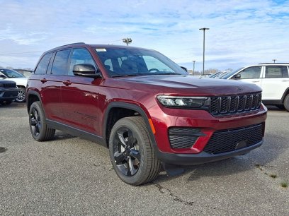 New 2025 Jeep Grand Cherokee Altitude
