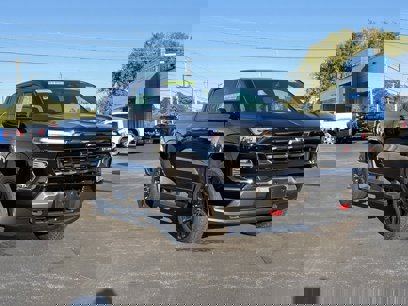 New 2025 Chevrolet Colorado Z71 w/ Z71 Convenience Package 2