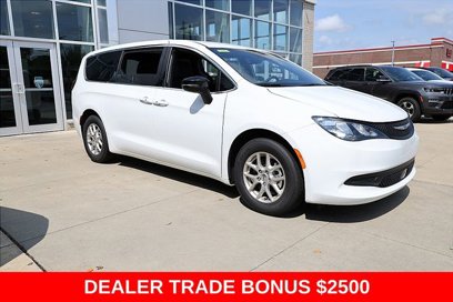 New 2025 Chrysler Voyager LX