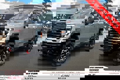New 2025 GMC Sierra 2500 AT4X