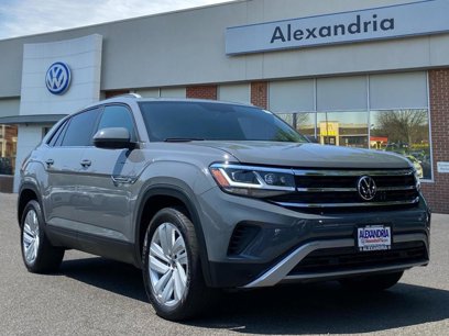 Used 2021 Volkswagen Atlas Cross Sport SE w/ Panoramic Sunroof Package