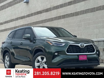 Certified 2025 Toyota Highlander LE