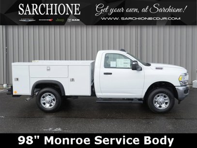 New 2024 RAM 2500 Tradesman w/ Chrome Appearance Group