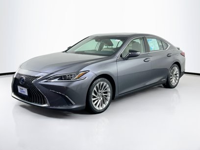 Used 2020 Lexus ES 300h w/ Luxury Package