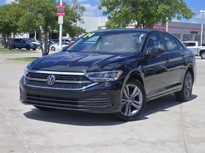 Used 2024 Volkswagen Jetta SE