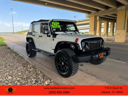 Used 2015 Jeep Wrangler Unlimited Sahara w/ Connectivity Group