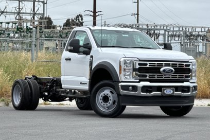 New 2025 Ford F450 2WD Regular Cab Super Duty