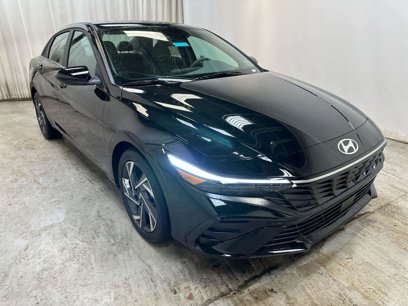 New 2025 Hyundai Elantra SEL