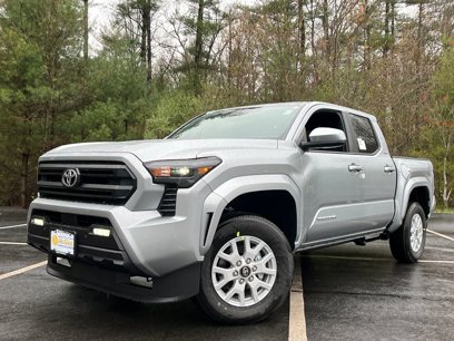 New 2025 Toyota Tacoma SR5