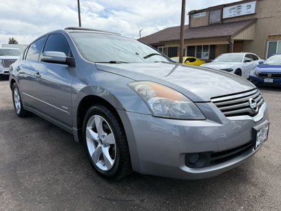 Used 2008 Nissan Altima Hybrid Sedan w/ Technology Pkg