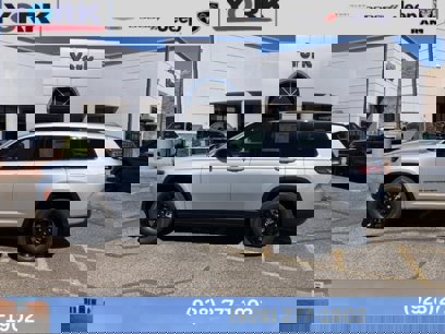 New 2025 Jeep Grand Cherokee L Altitude