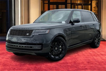 New 2025 Land Rover Range Rover Long Wheelbase SE