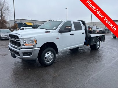 New 2024 RAM 3500 Tradesman w/ Chrome Appearance Group