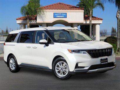 Certified 2022 Kia Carnival LX