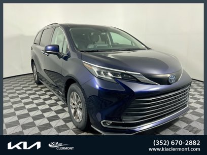 Used 2021 Toyota Sienna XLE