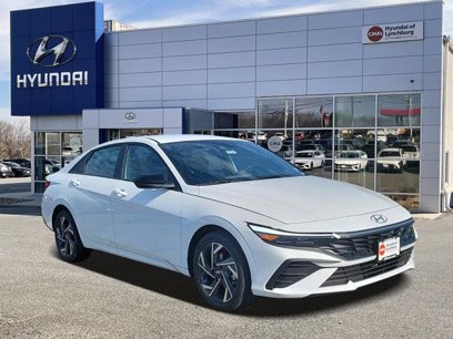 New 2025 Hyundai Elantra SEL