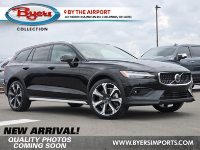Used 2024 Volvo V60 B5 Cross Country Ultimate w/ Protection Package Premier