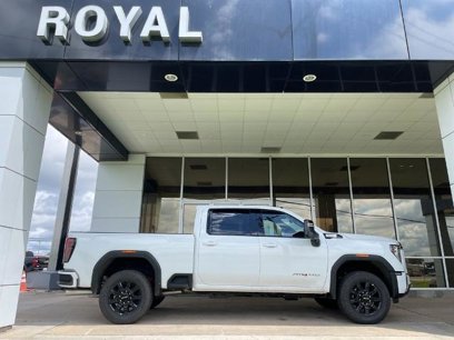 New 2025 GMC Sierra 2500 AT4 w/ AT4 Premium Plus Package