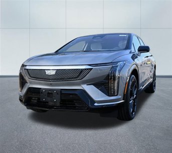 New 2025 Cadillac Optiq Luxury 2 w/ LPO, ONYX Package