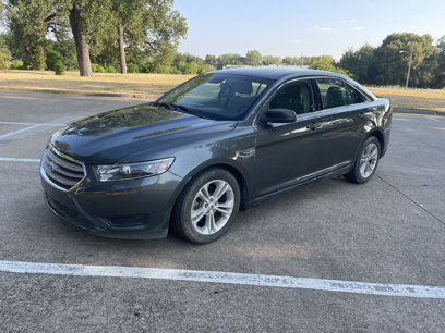 Used 2015 Ford Taurus SE