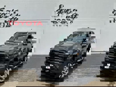 New 2025 Toyota Tacoma SR5