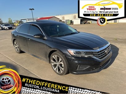 Used 2021 Volkswagen Passat 2.0T SE
