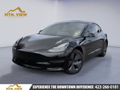 Used 2019 Tesla Model 3 Mid Range
