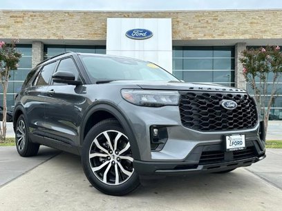 New 2025 Ford Explorer ST-Line w/ Premium Package