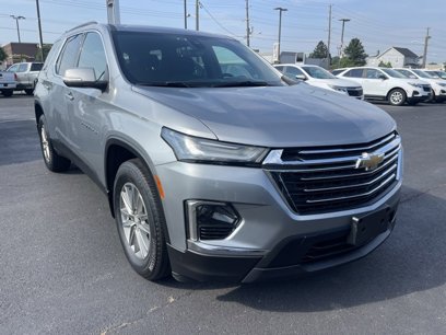Used 2023 Chevrolet Traverse LT w/ Rear Camera Mirror Package