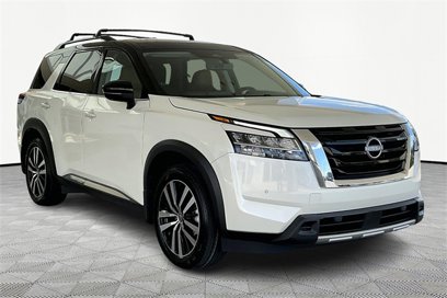 Used 2024 Nissan Pathfinder Platinum