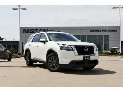 Used 2022 Nissan Pathfinder SV w/ SV Premium Package
