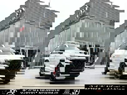New 2025 Audi RS Q8 performance