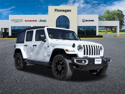 Used 2022 Jeep Wrangler Unlimited Sahara w/ Cold Weather Group