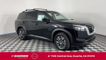 New 2025 Nissan Pathfinder SV w/ SV Premium Package