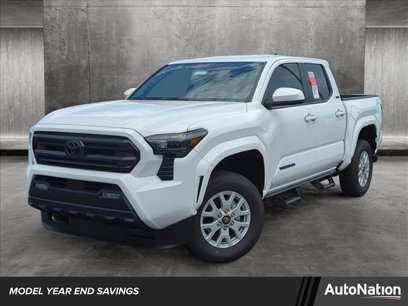 New 2024 Toyota Tacoma SR5