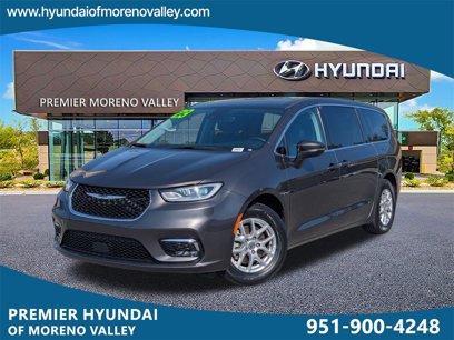 Used 2023 Chrysler Pacifica Touring-L