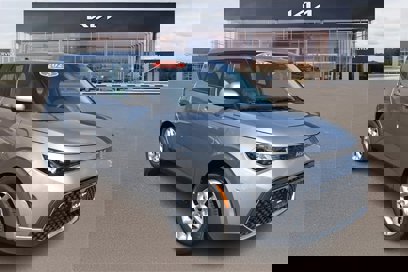 New 2025 Kia Soul LX