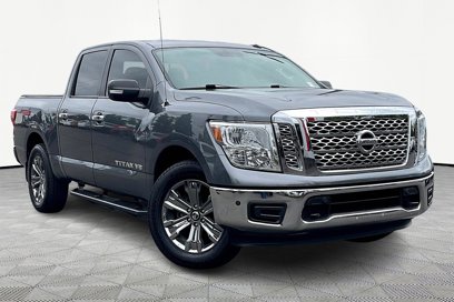 Used 2019 Nissan Titan SV w/ SV Convenience Package