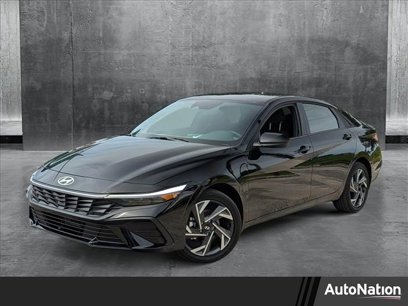 New 2025 Hyundai Elantra SEL