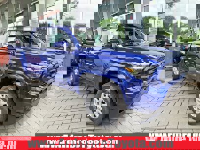 New 2025 Toyota Tacoma SR5