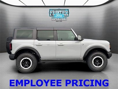 New 2024 Ford Bronco Outer Banks w/ Sasquatch Package